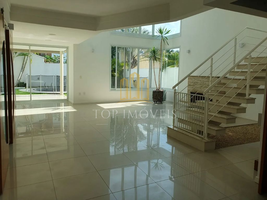 Luxuosa casa 4 suites no condominio Esplanada do sol