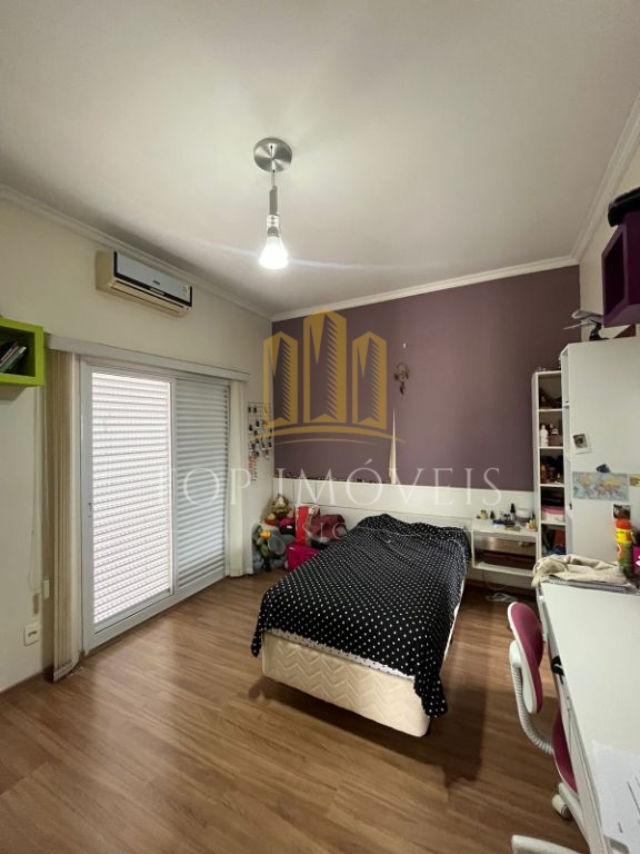 Excelente oportunidade! Vendo uma linda casa no bairro Vila Branca 1 em Jacareí-SP.