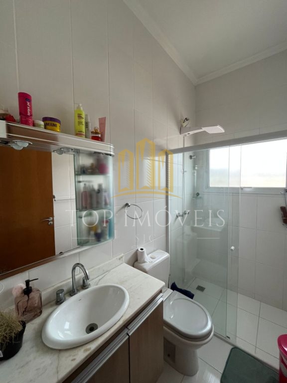 Excelente oportunidade! Vendo uma linda casa no bairro Vila Branca 1 em Jacareí-SP.
