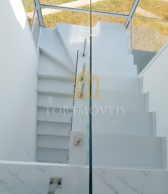 Exclusiva Residência Térrea de Alto Padrão no Condomínio Mont Blanc Luxo, Sustentabilidade e Conforto em 1.200m²