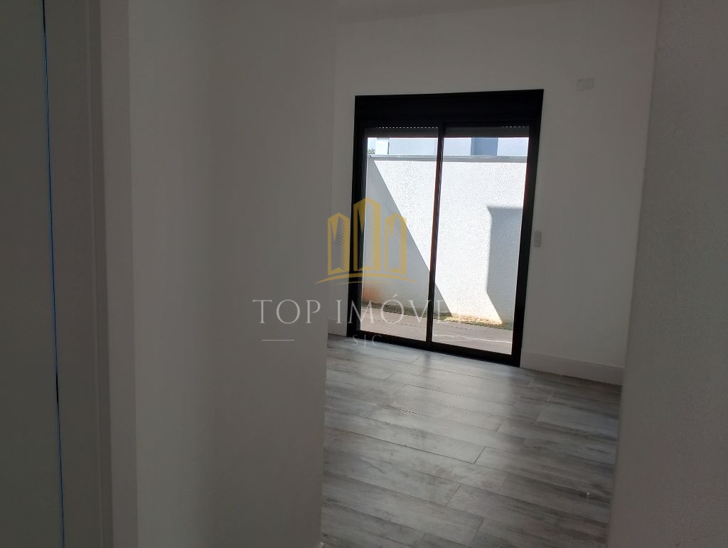 Casa Térrea de Alto Padrão no Condomínio Mont Blanc - Modernidade e Conforto em 770m²