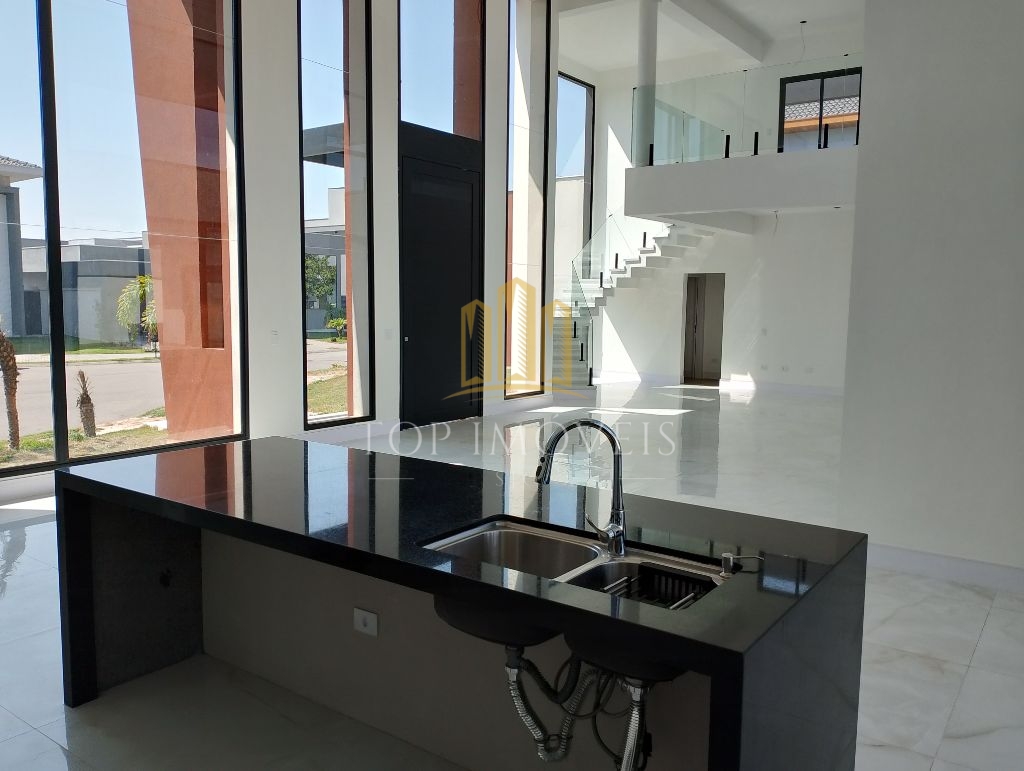 Casa Térrea de Alto Padrão no Condomínio Mont Blanc - Modernidade e Conforto em 770m²