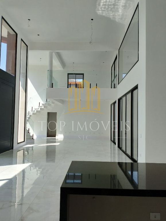Casa Térrea de Alto Padrão no Condomínio Mont Blanc - Modernidade e Conforto em 770m²
