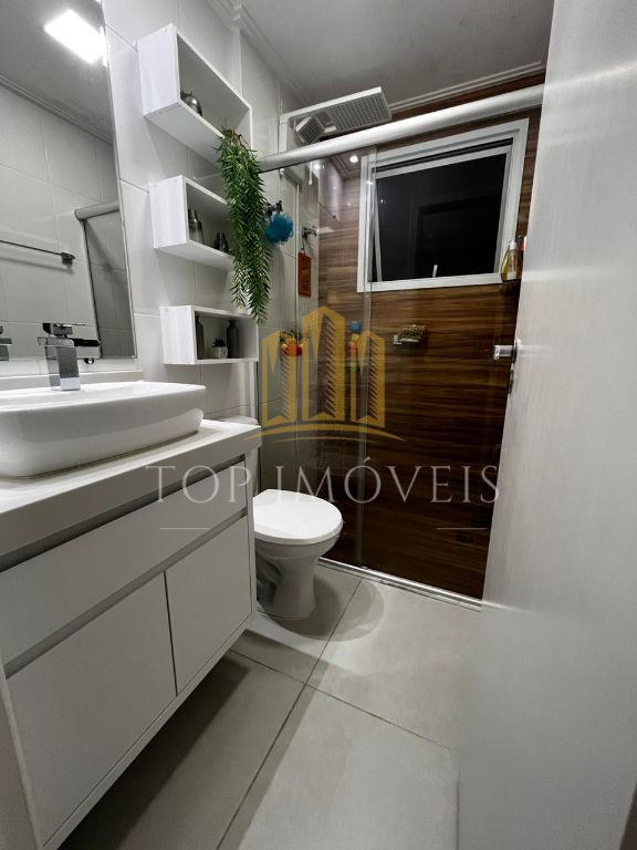 Ótimo apartamento com 2 dormitorios ,suite todo planejado , sol da manhã, condominio clube,