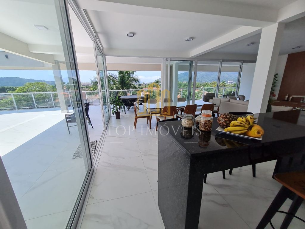 Luxo e Exclusividade à Beira-Mar: Cobertura dos Seus Sonhos em Ubatuba