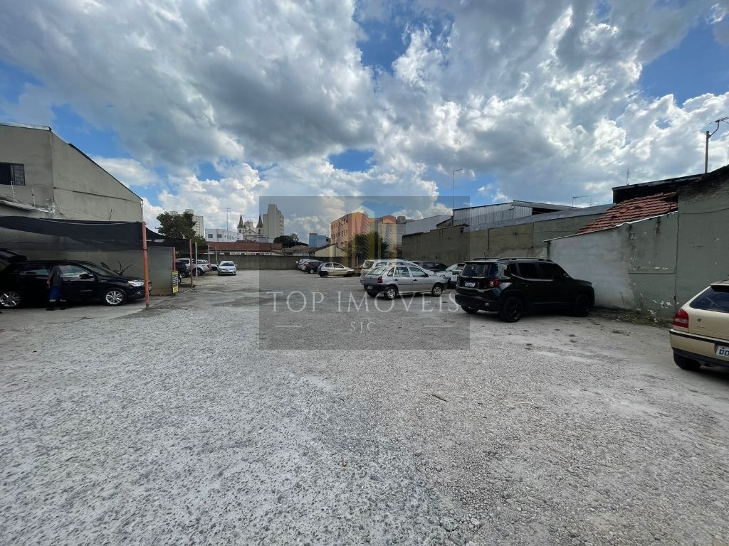 Oportunidade única - Terreno à venda - Residencial e Comercial no centro de Jacareí