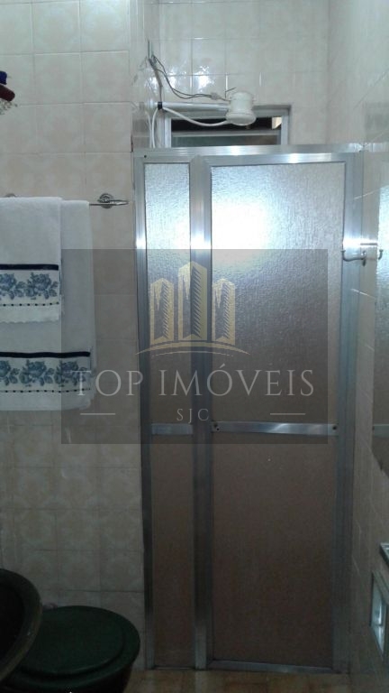 Apartamento com 2 dormitórios à venda no centro de Jacareí