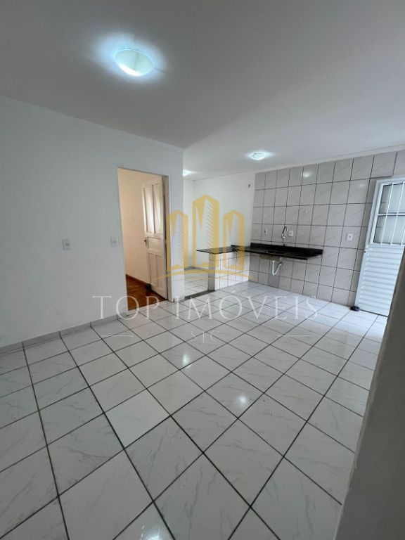 Casa de 3 quartos reformada em ótima localização no Jardim Satélite