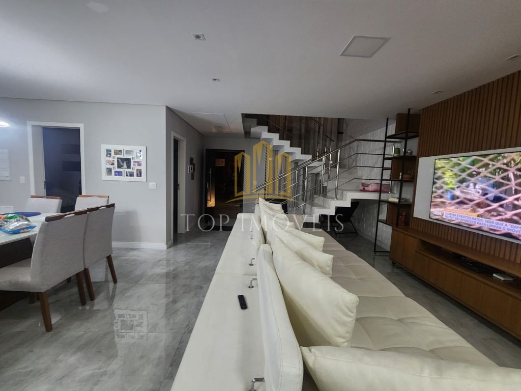 Excelente sobrado à venda, com 4 dormitórios 2 suites - 244 m² - Condominio Aruana