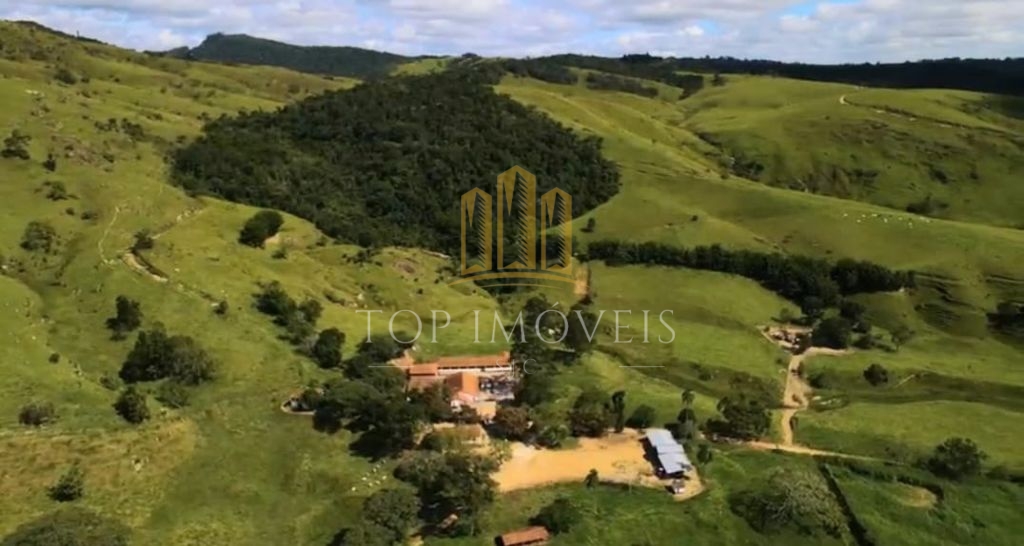 Belíssima Fazenda de Dupla Aptidão Gado de Corte e Leiteiro com 1.060 Alqueires e 6 Cachoeiras