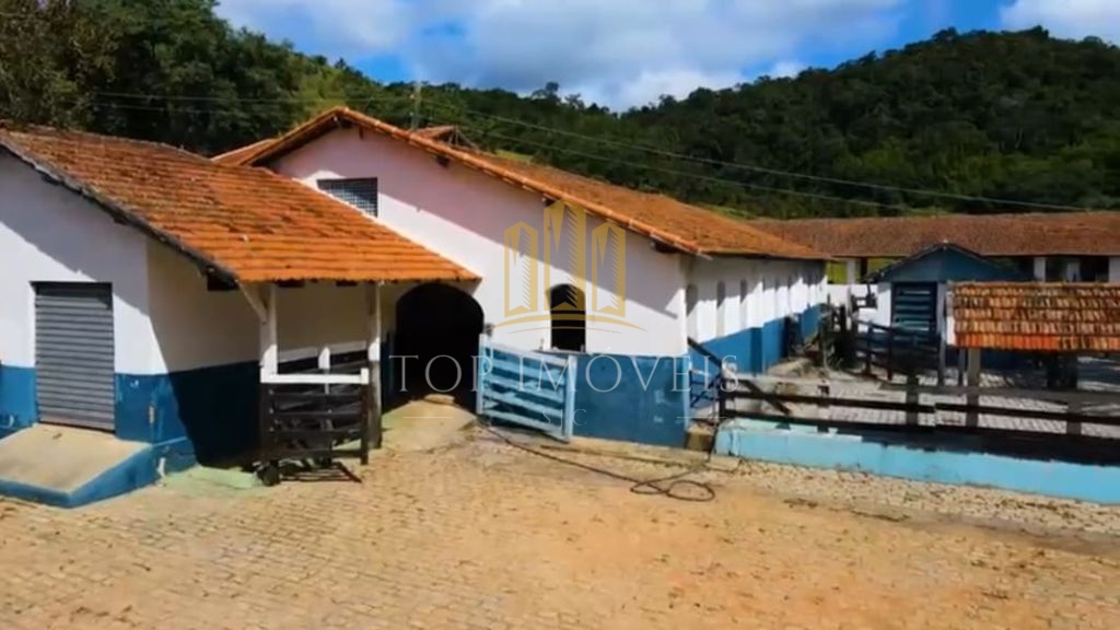 Belíssima Fazenda de Dupla Aptidão Gado de Corte e Leiteiro com 1.060 Alqueires e 6 Cachoeiras