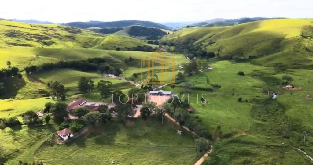 Belíssima Fazenda de Dupla Aptidão Gado de Corte e Leiteiro com 1.060 Alqueires e 6 Cachoeiras