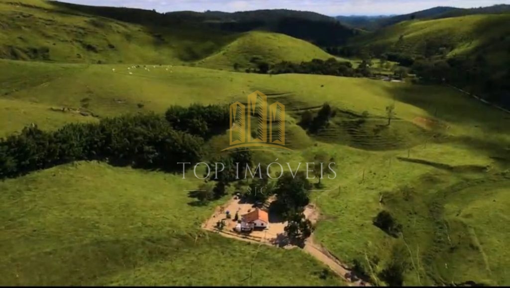 Belíssima Fazenda de Dupla Aptidão Gado de Corte e Leiteiro com 1.060 Alqueires e 6 Cachoeiras