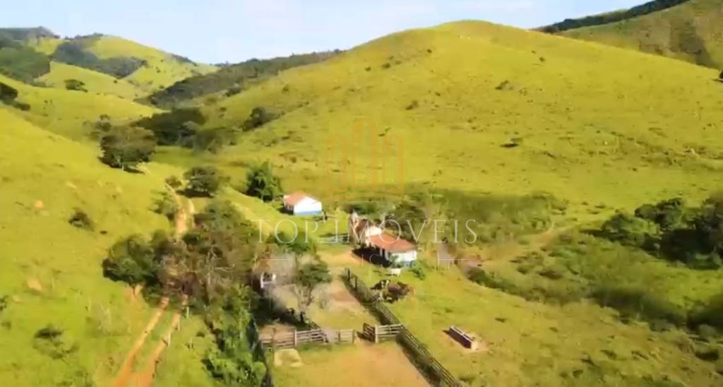 Belíssima Fazenda de Dupla Aptidão Gado de Corte e Leiteiro com 1.060 Alqueires e 6 Cachoeiras