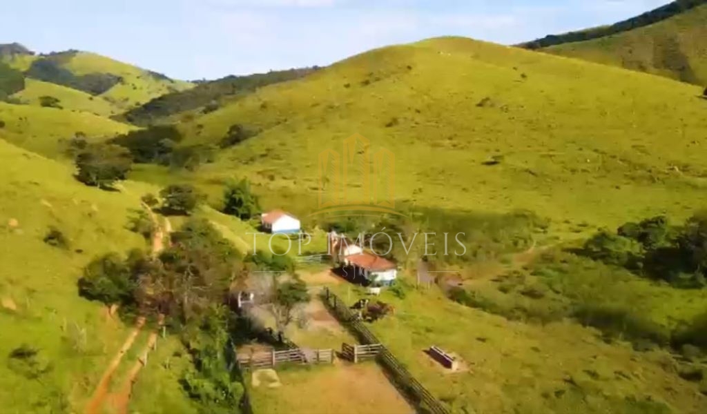 Belíssima Fazenda de Dupla Aptidão Gado de Corte e Leiteiro com 1.060 Alqueires e 6 Cachoeiras
