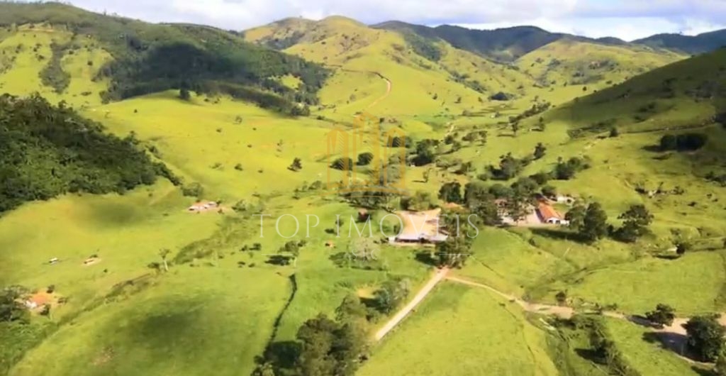 Belíssima Fazenda de Dupla Aptidão Gado de Corte e Leiteiro com 1.060 Alqueires e 6 Cachoeiras