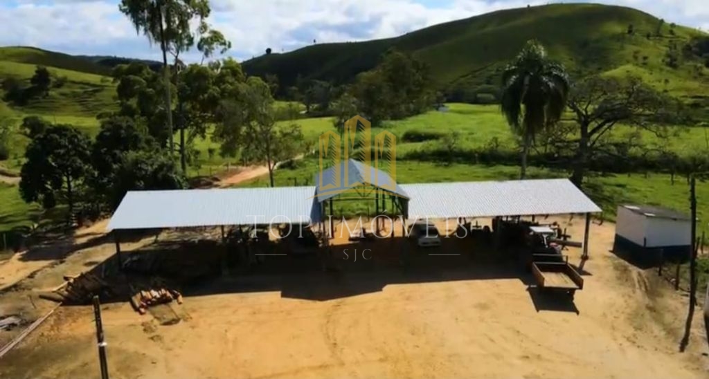 Belíssima Fazenda de Dupla Aptidão Gado de Corte e Leiteiro com 1.060 Alqueires e 6 Cachoeiras