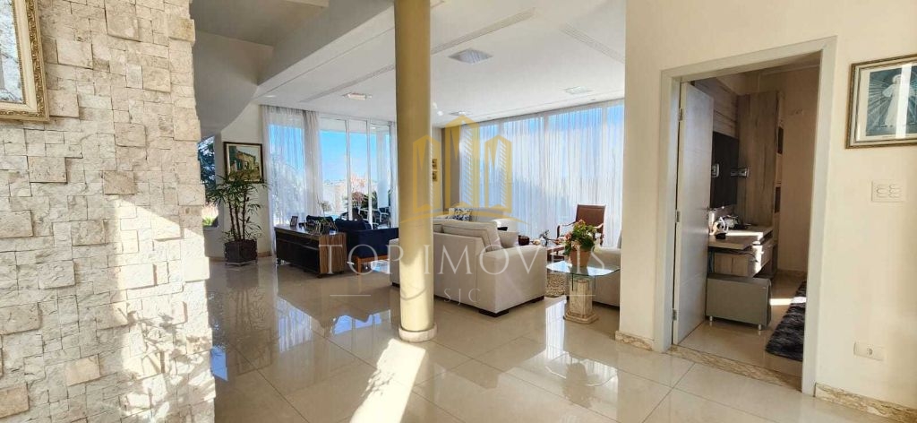Casa à venda, 700m², 4 dormitórios, sendo 4 suítes, Reserva do Paratehy do Norte, São José dos Campos-SP.