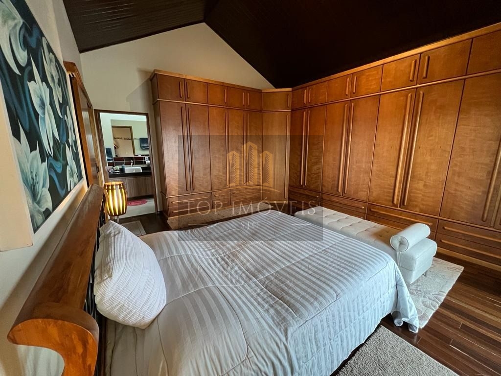 Excelente sobrado à venda, com 4 dormitórios, 380 m² por R$ 3.000.000,00 - Condomínio Residencial Monte Carlo - São José dos Campos/SP