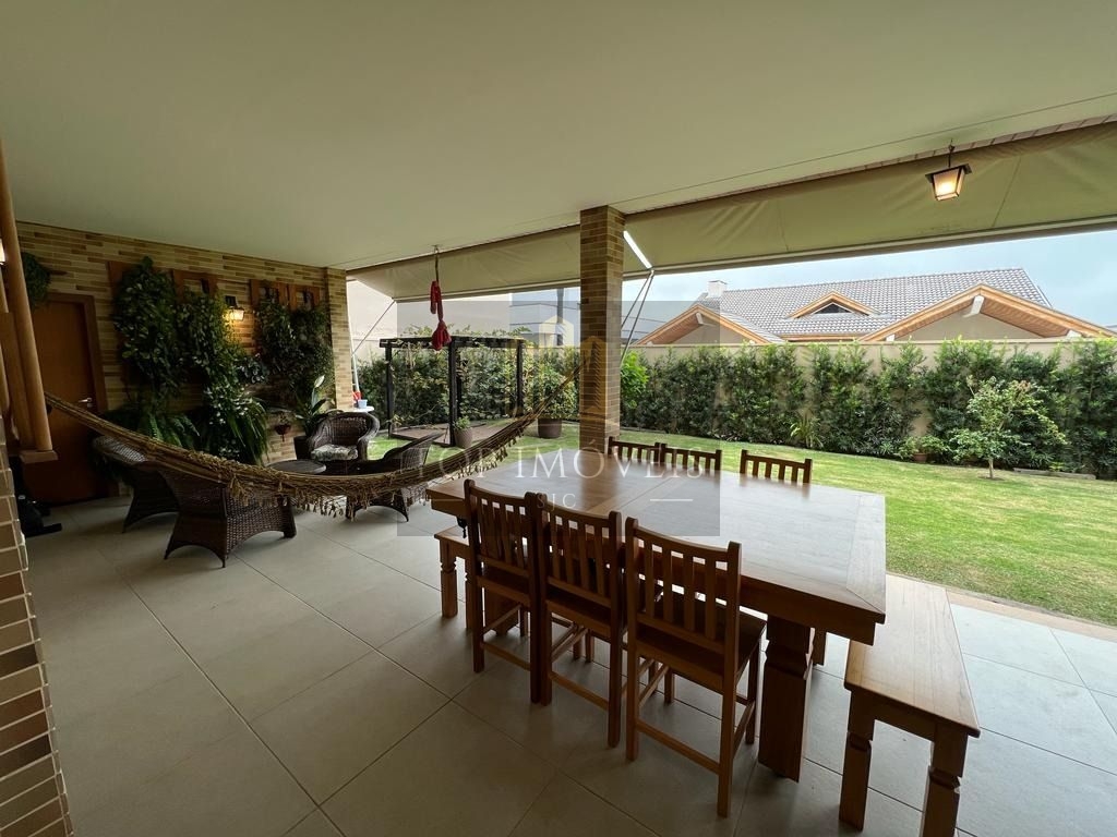 Excelente sobrado à venda, com 4 dormitórios, 380 m² por R$ 3.000.000,00 - Condomínio Residencial Monte Carlo - São José dos Campos/SP