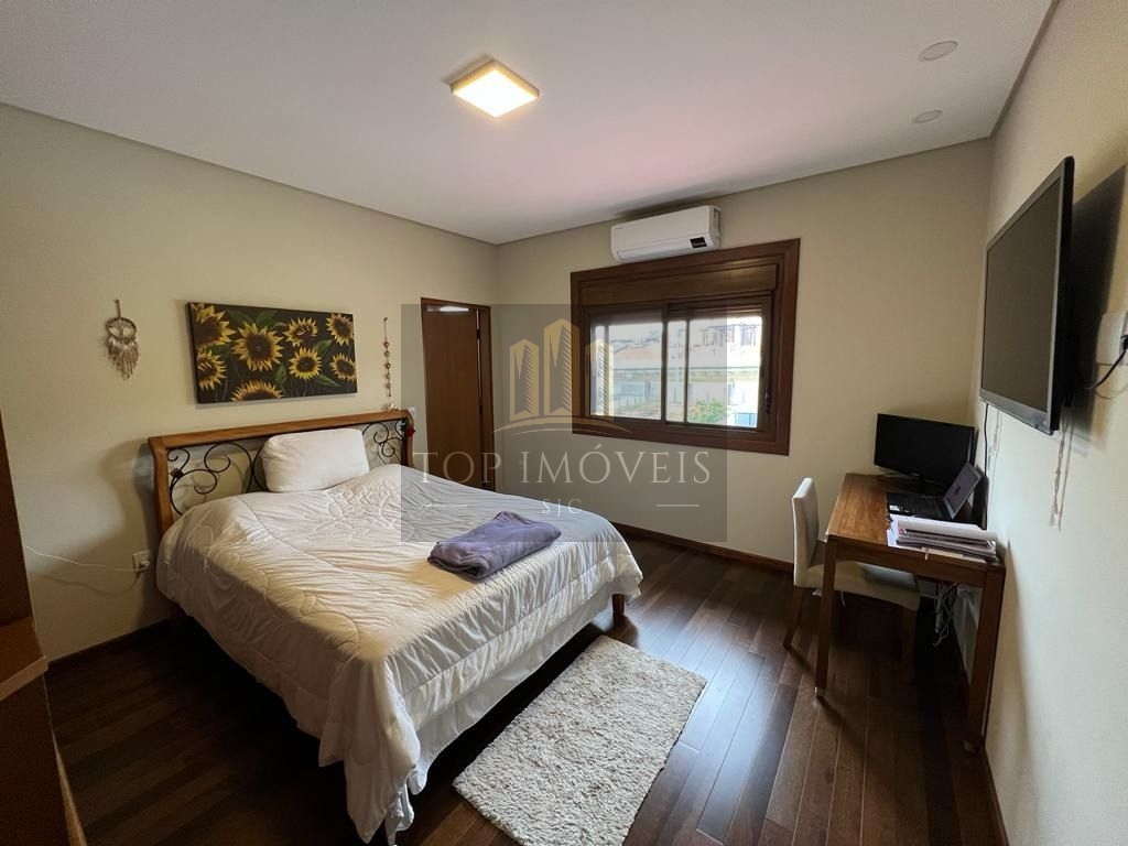 Excelente sobrado à venda, com 4 dormitórios, 380 m² por R$ 3.000.000,00 - Condomínio Residencial Monte Carlo - São José dos Campos/SP