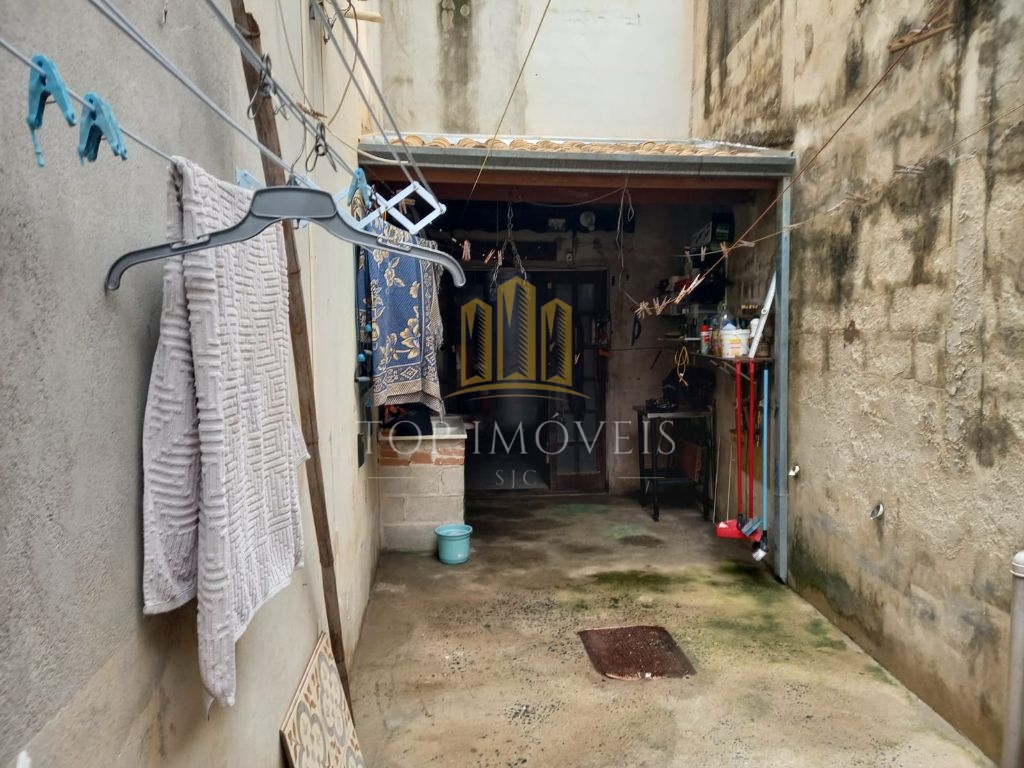 Espaçosa casa tres dormitorios com ponto comercial em altos de santana