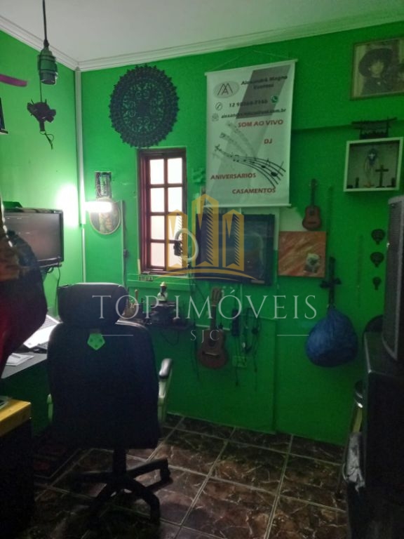 Espaçosa casa tres dormitorios com ponto comercial em altos de santana