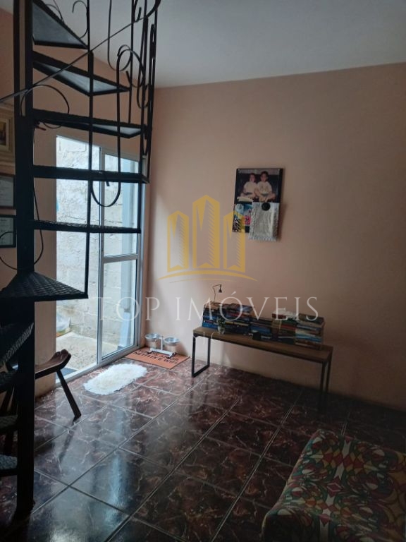 Espaçosa casa tres dormitorios com ponto comercial em altos de santana