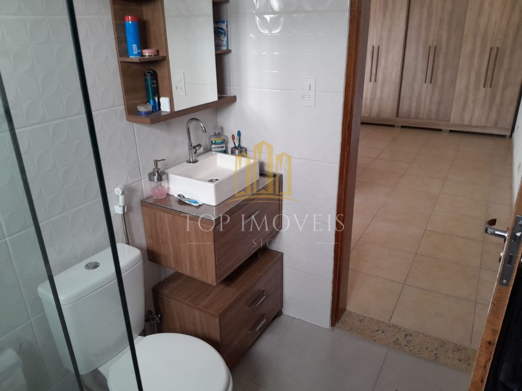 Oportunidade Imperdível: Sobrado à Venda no Parque dos Sinos, Jacareí! Com dois dormitórios, suite, 2 vagas