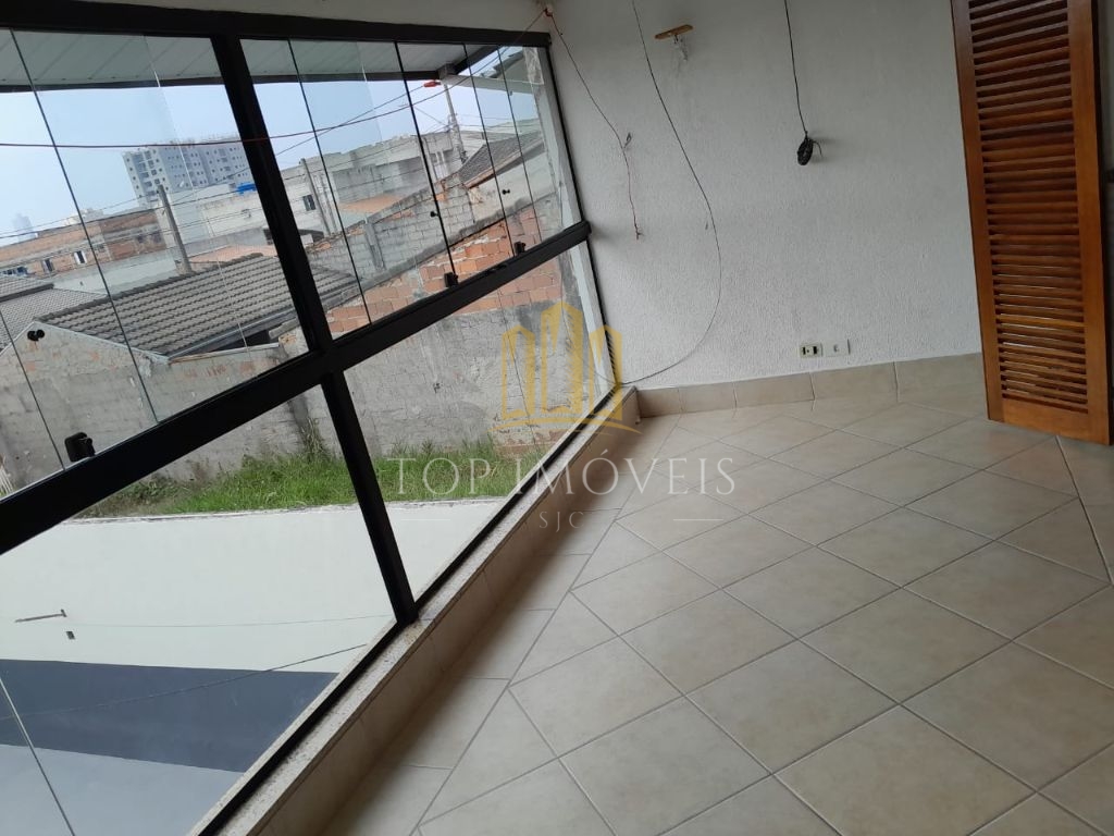 Oportunidade Imperdível: Sobrado à Venda no Parque dos Sinos, Jacareí! Com dois dormitórios, suite, 2 vagas