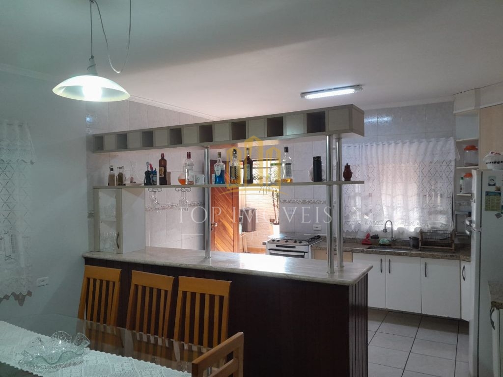 Lindo sobrado de 3 dormitórios com 1 suíte e área gourmet no Bosque do Ipes Zona Sul de São José dos Campos