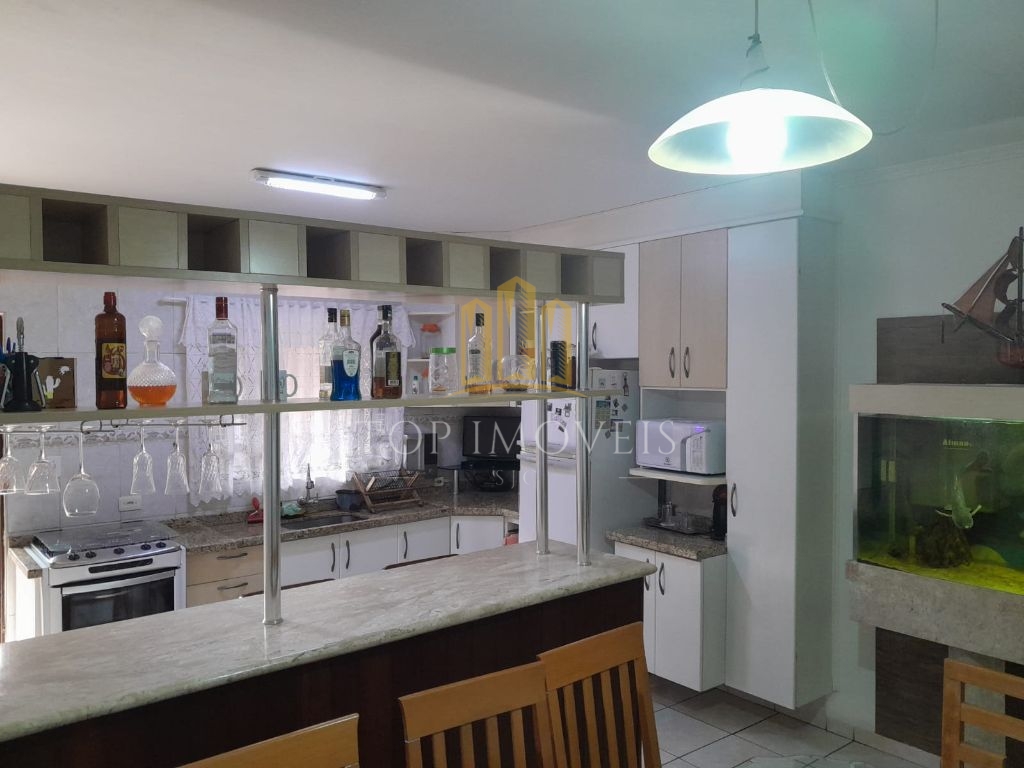 Lindo sobrado de 3 dormitórios com 1 suíte e área gourmet no Bosque do Ipes Zona Sul de São José dos Campos