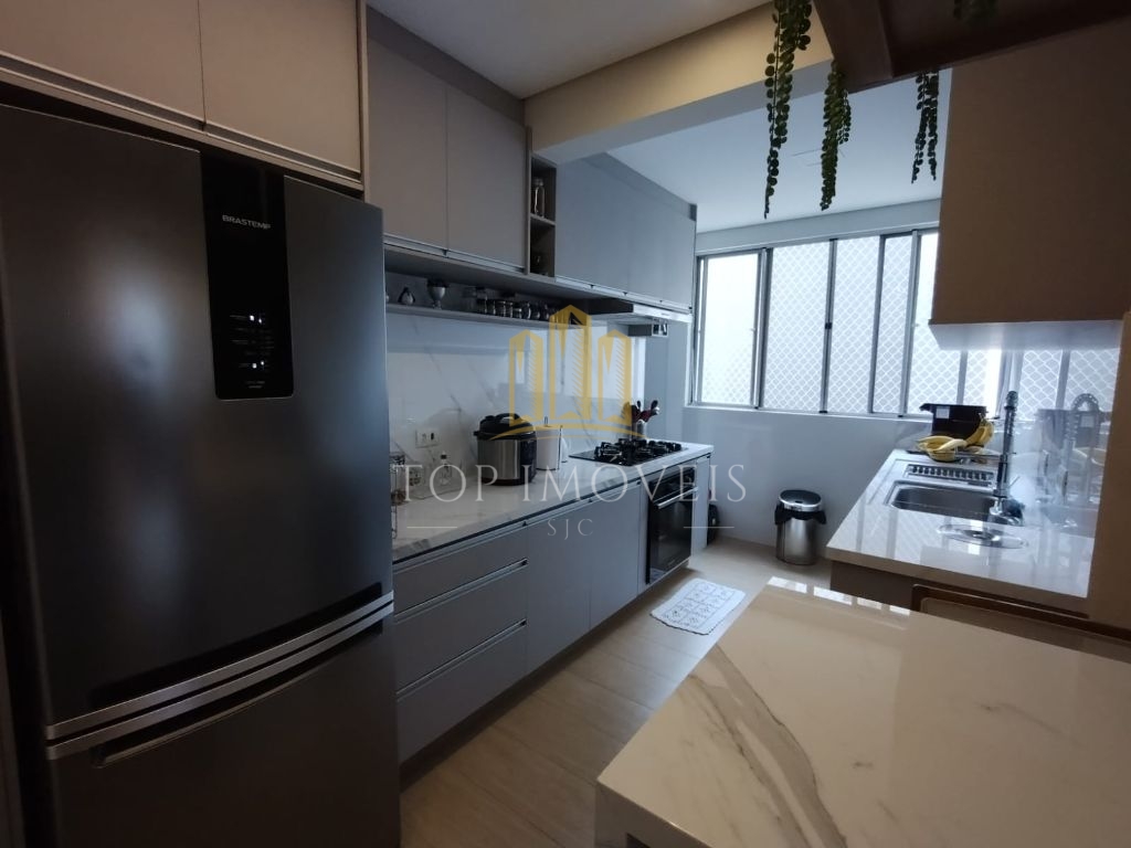 Apartamento com 95 metros, 3 dormitórios suite e totalmente reformado, e todo planejado, cozinha integrada com a sala