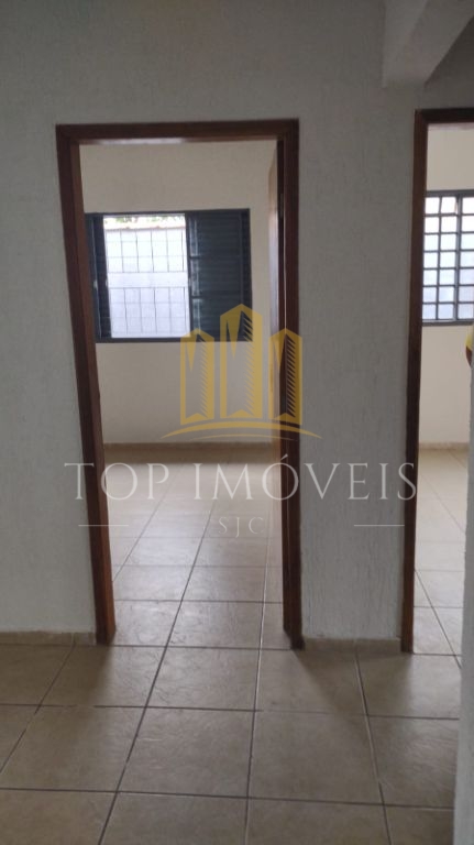 Casa com Terreno Amplo Jd. Paraíso, Jacareí