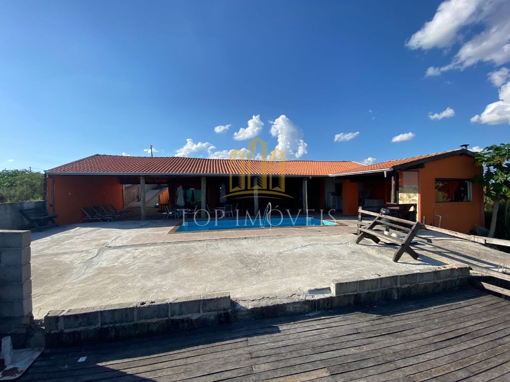 Maravilhosa Chácara com Vista Paradisiaca Piscina 3 dormitórios 2 banheiros Descubra o refúgio dos seus sonhos nesta encantadora chácara, perfeita para relaxar e aproveitar momentos especiais com…