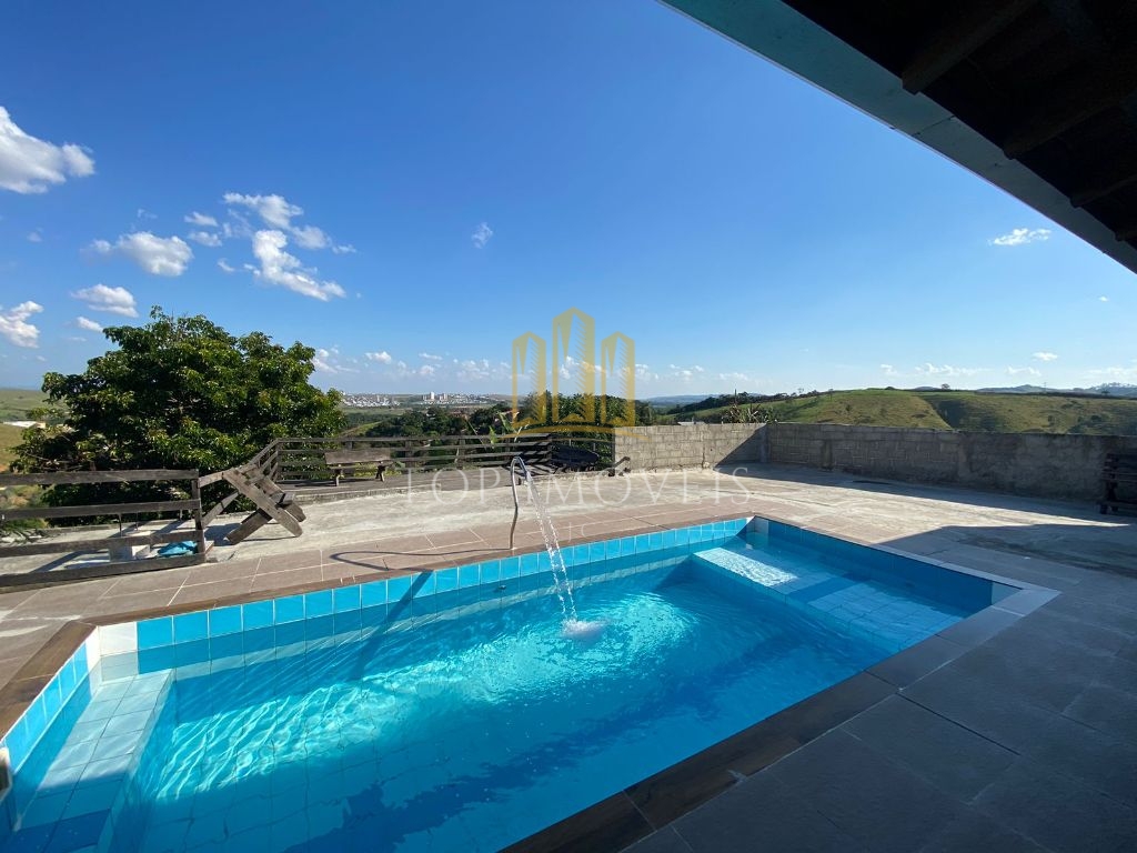 Maravilhosa Chácara com Vista Paradisiaca Piscina 3 dormitórios 2 banheiros Descubra o refúgio dos seus sonhos nesta encantadora chácara, perfeita para relaxar e aproveitar momentos especiais com…