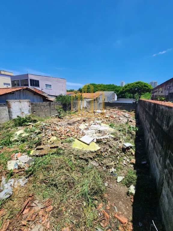 Ótima localização Terreno 300m² no Parque Industrial