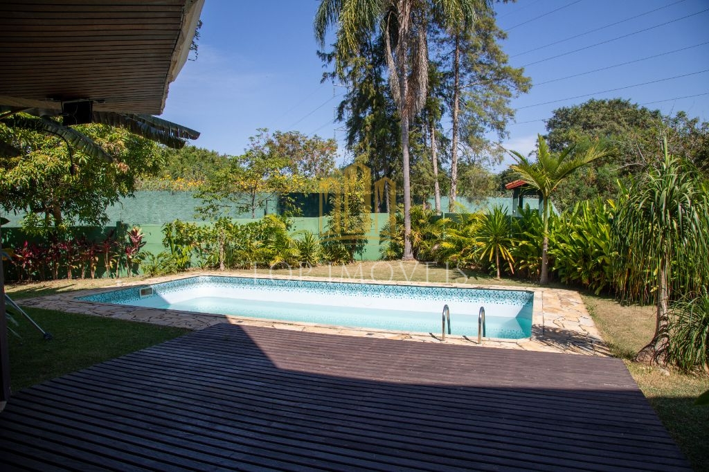 Belíssimo Sobrado em Condomínio Fechado - Esplanada do Sol 5 suítes piscina churrasqueira 700 metros de construção
