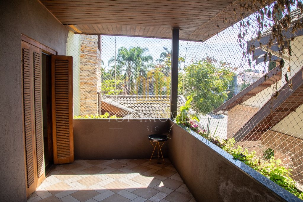 Belíssimo Sobrado em Condomínio Fechado - Esplanada do Sol 5 suítes piscina churrasqueira 700 metros de construção