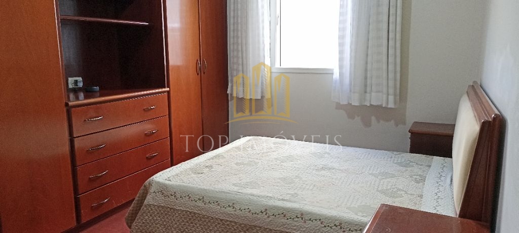 Excelente casa com 3 dormitórios sendo 1 suíte em condomínio fechado em Jacareí
