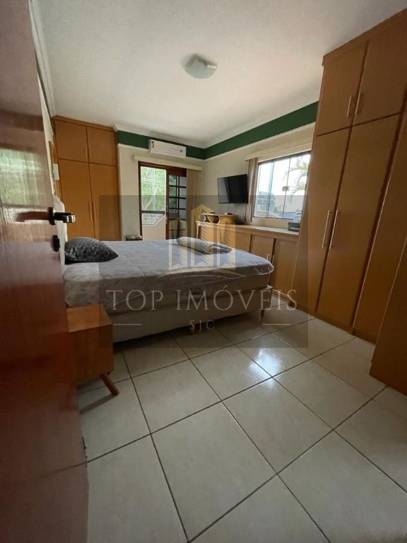 Casa com 3 dormitórios no Residencial União - São José dos Campos/SP