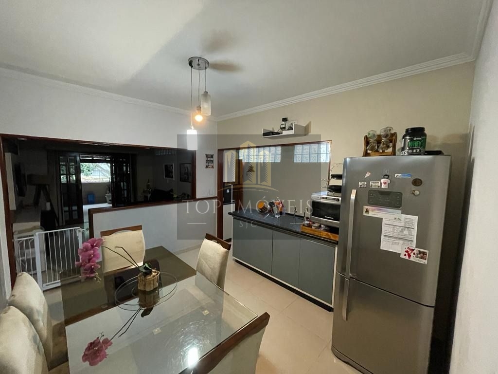 Casa com 3 dormitórios no Residencial União - São José dos Campos/SP