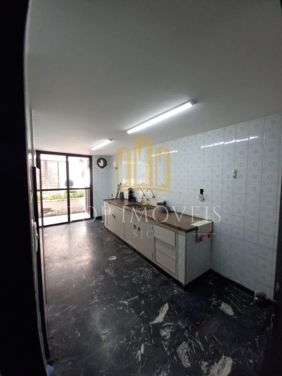 Maravilhosa casa mansão no centro de São José dos campos
