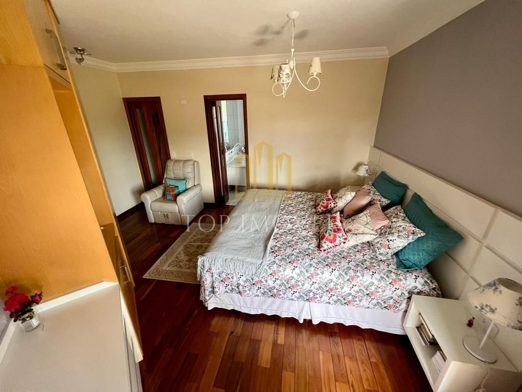 Casa à Venda com 5 Suítes Em Sao Jose Dos Campos