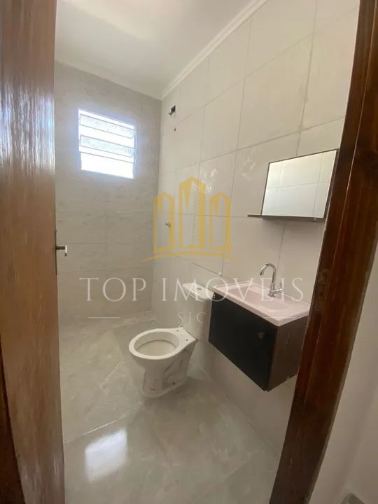 Maravilhosa casa 2 dormitórios suíte no jardim mariana II
