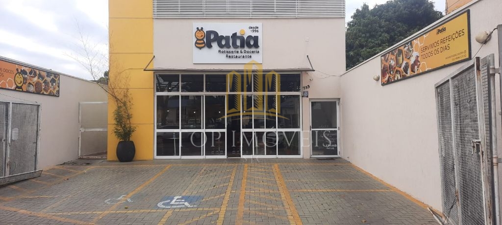 Prédio Comercial em Pleno Funcionamento em frente hospital da Vila