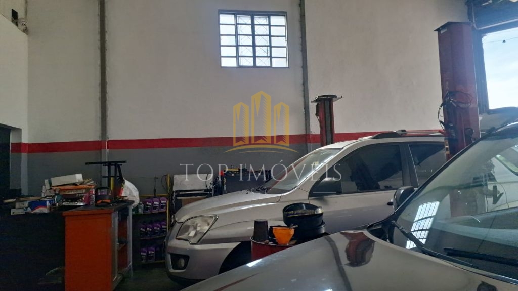 Galpão comercial, excelente localização em São José dos Campos