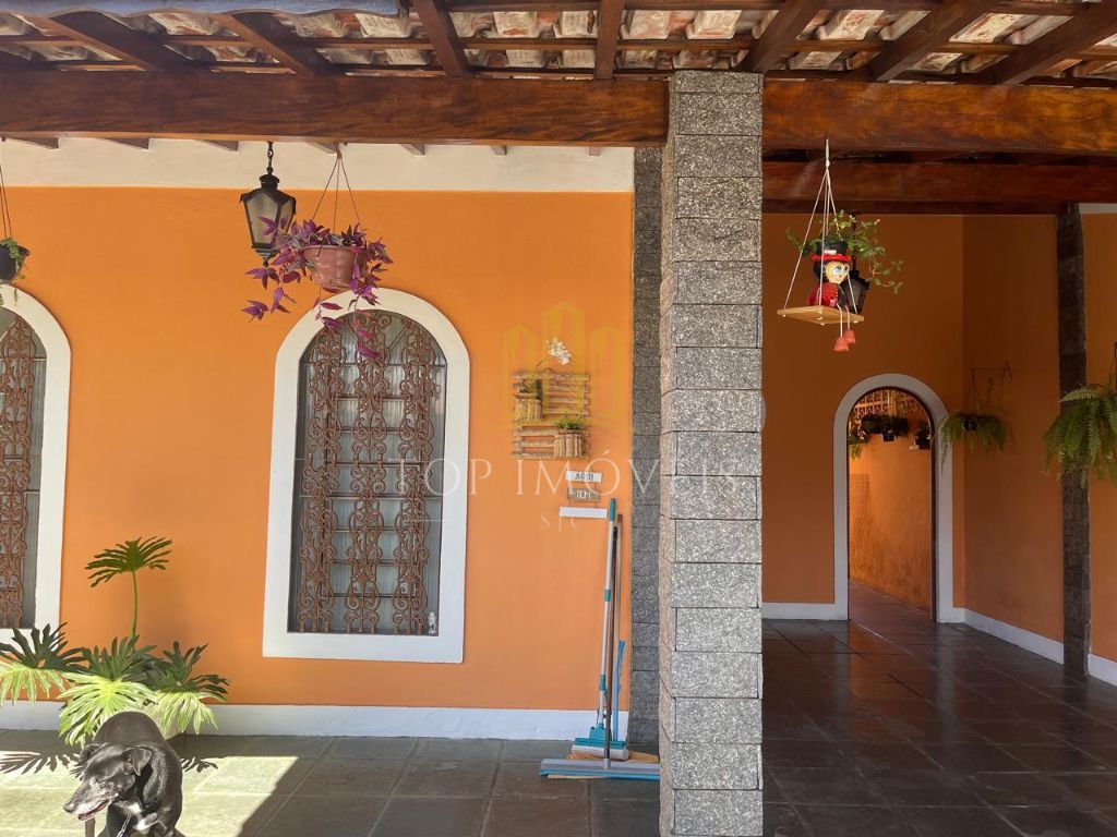 Linda Casa Localizada no Jardim Portugal com Planejados