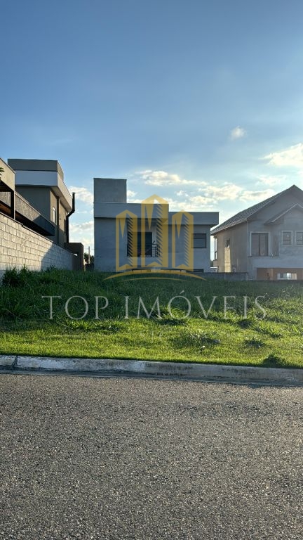 Excelente Terreno Localizado no Ruda 250 m² Pequeno Aclive