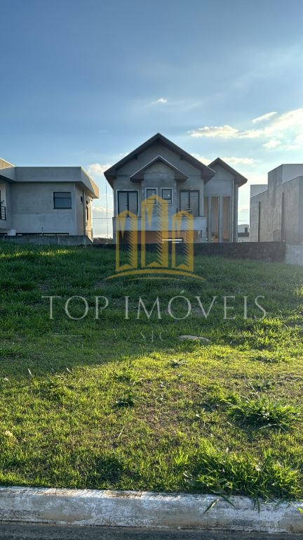Excelente Terreno Localizado no Ruda 250 m² Pequeno Aclive